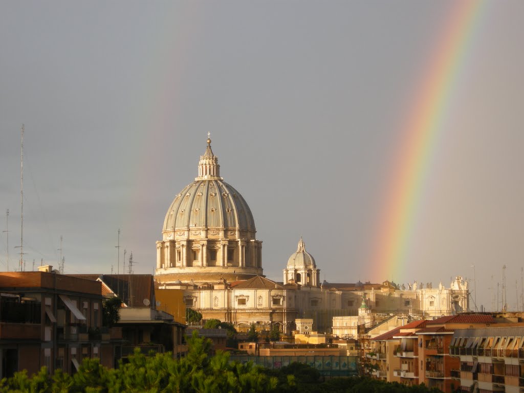 Cupola S. Pietro con arcobaleno by GianTar67