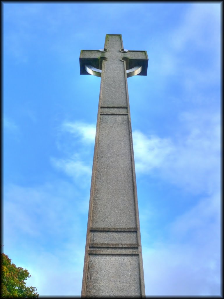 The Popes Cross, Knock by © an Sionnach