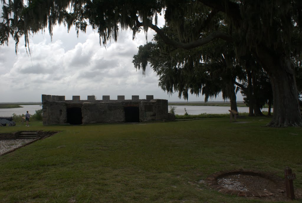 Fort Frederica ruins. by geogeek