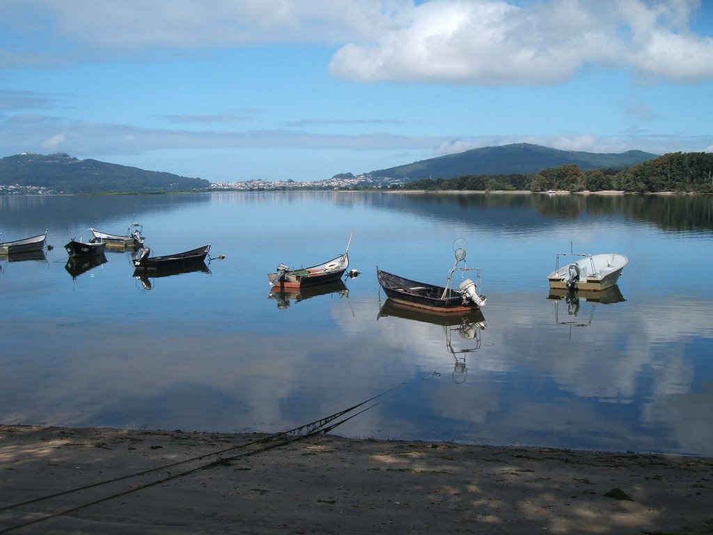 Rio Minho by lara1977