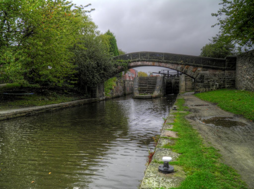 Ashton Canal - Lock 18 by Rae Leeson