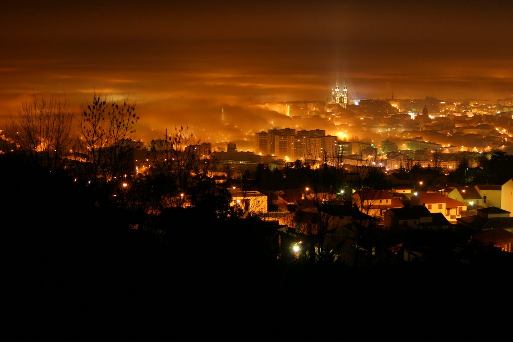 Clermont-ferrand sous le brouillard by Fred Marquet