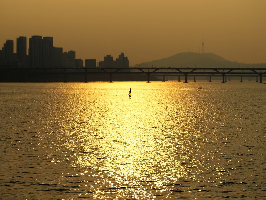 Han River, Seoul, Korea by Nexttrend