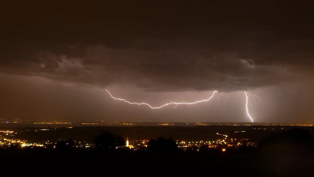 Gewitter über dem Bodensee by AddOn2U