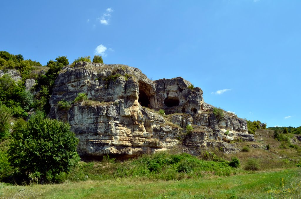 Скално светилище Баджалията / Thracian Rock Cult Center by godonikolov