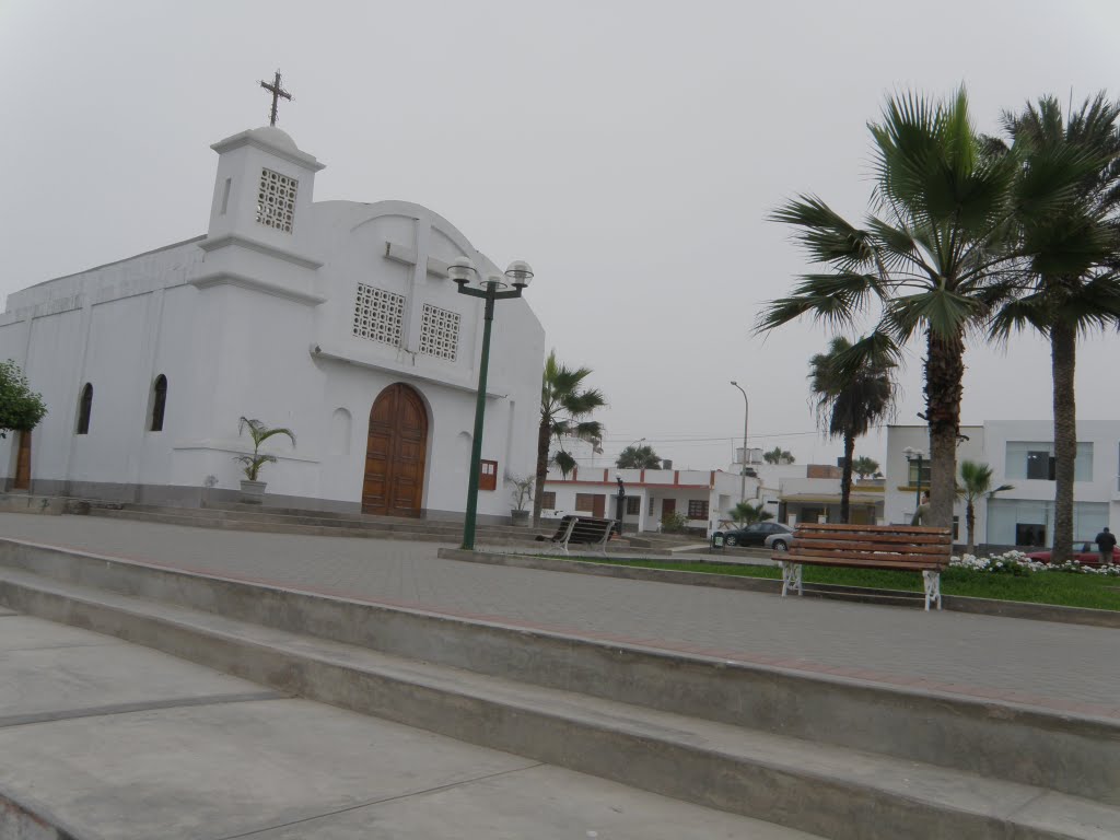 Iglesia de Punta Hermosa nn by )) NICEFORO NIEPCE ((