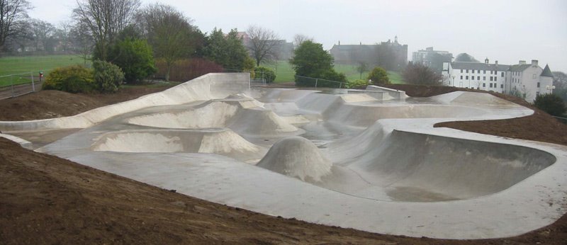 Dudhope Skatepark, Dundee Feb 2006 by ihatetechnology