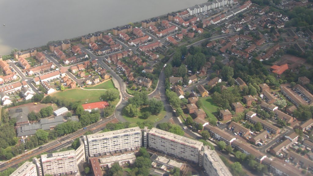 20110707 Eltham - London, seen from up by DutchNija