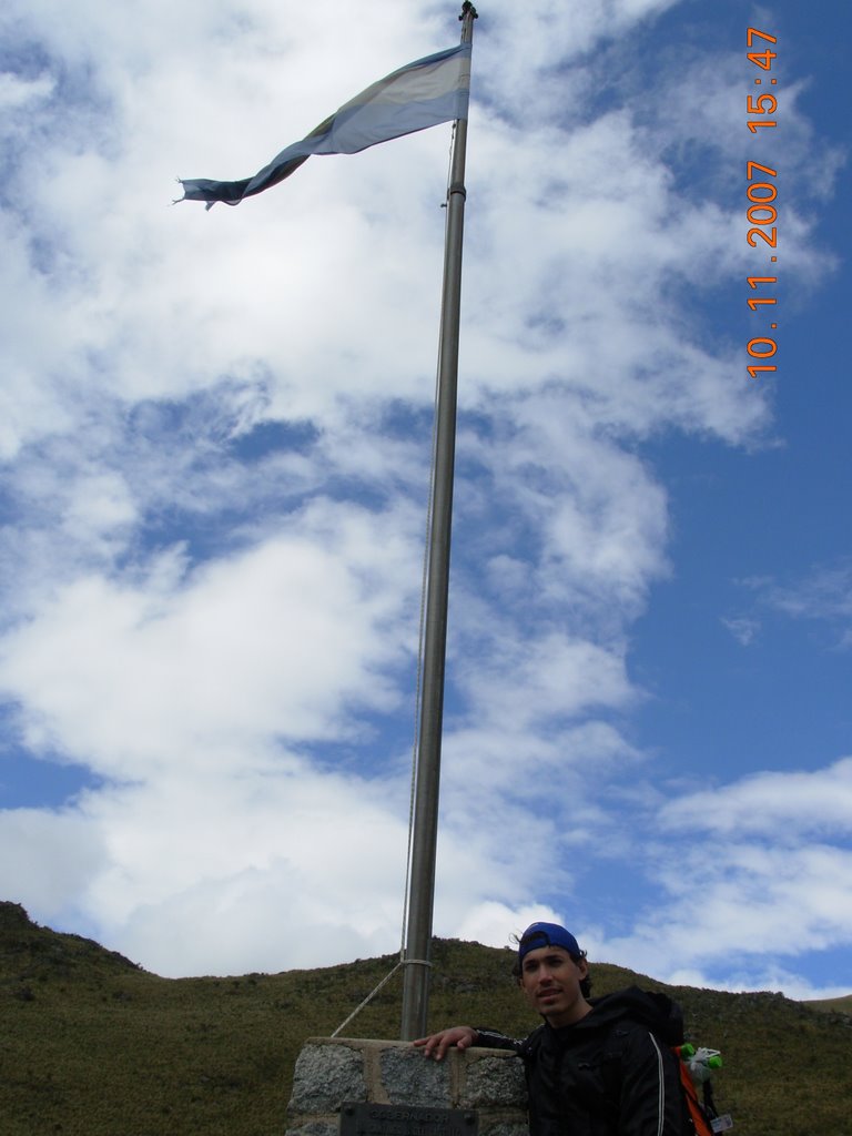 Bandera, Dique Los Alazanes by Rodrigo Aguilera