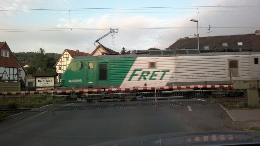 FRET @ Railway crossing, Friedland, Lower Saxony, germany by photon master