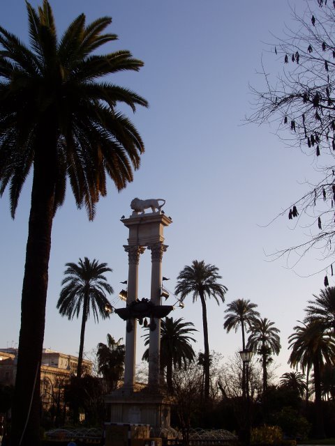 122 Sevilla, Jardínes de Murillo, Monumento a Colón by Daniel Meyer