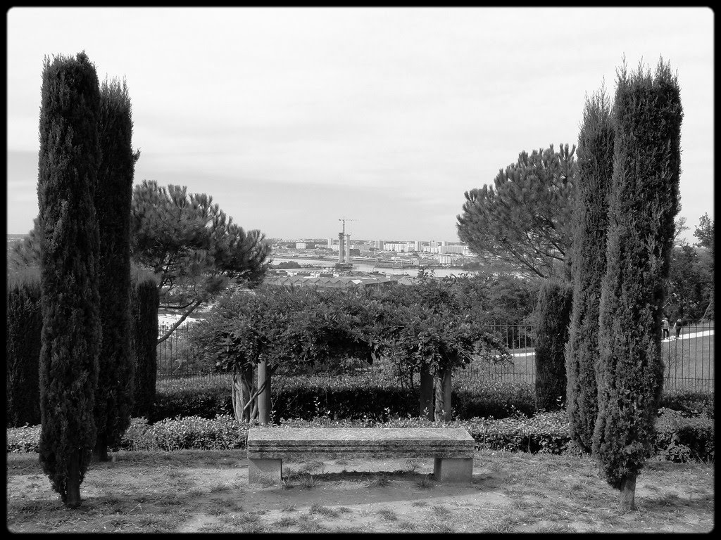 Parc du Château Tranchère à Cenon by J-Christophe Ravon