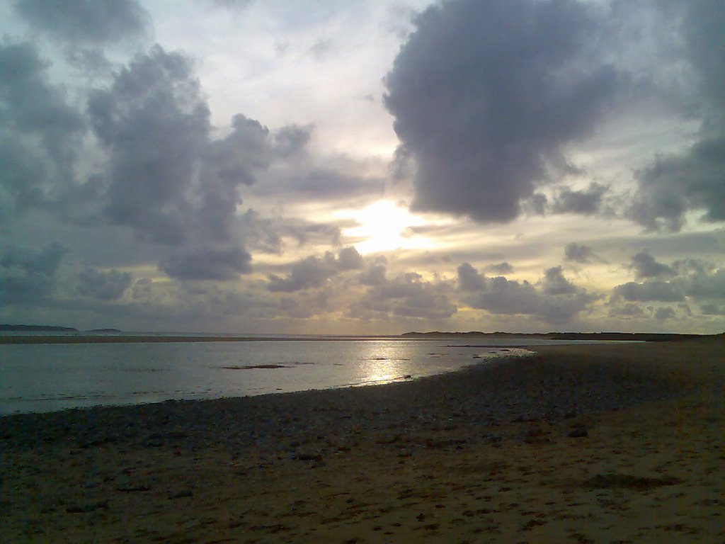 The beach by the harbour by Super-Computing