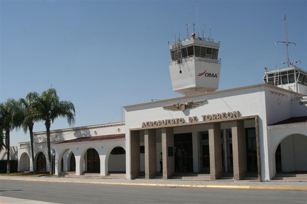 Aeropuerto "viejo" de Torreón by Fernando del Real G