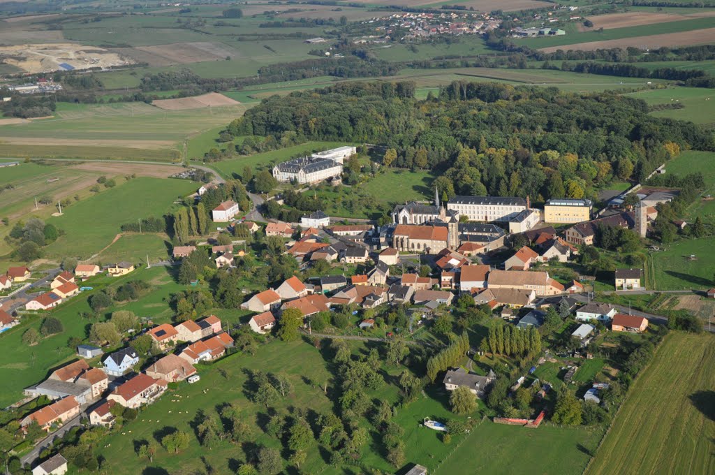 Saint-Jean-de-Bassel by N. Guirkinger