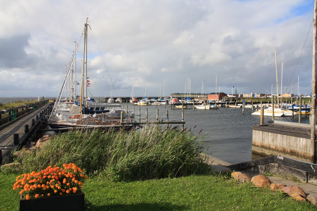 Hafen von Lango by Arne Schumacher