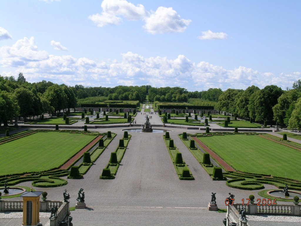 Drottningholm Gardens by Thomas Kehlenbeck