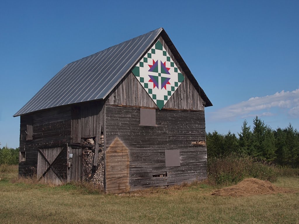 Barn quilt on the Land Trust farm by Marilyn Whiteley