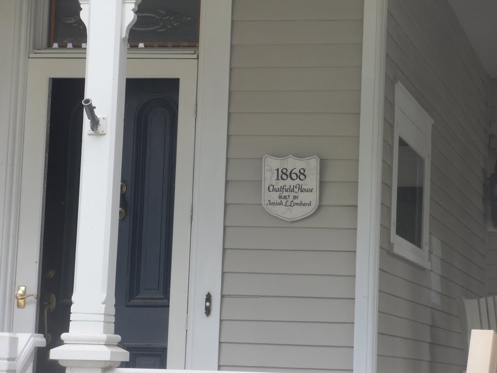 Plaque at Chatfield House by a.wilkinson