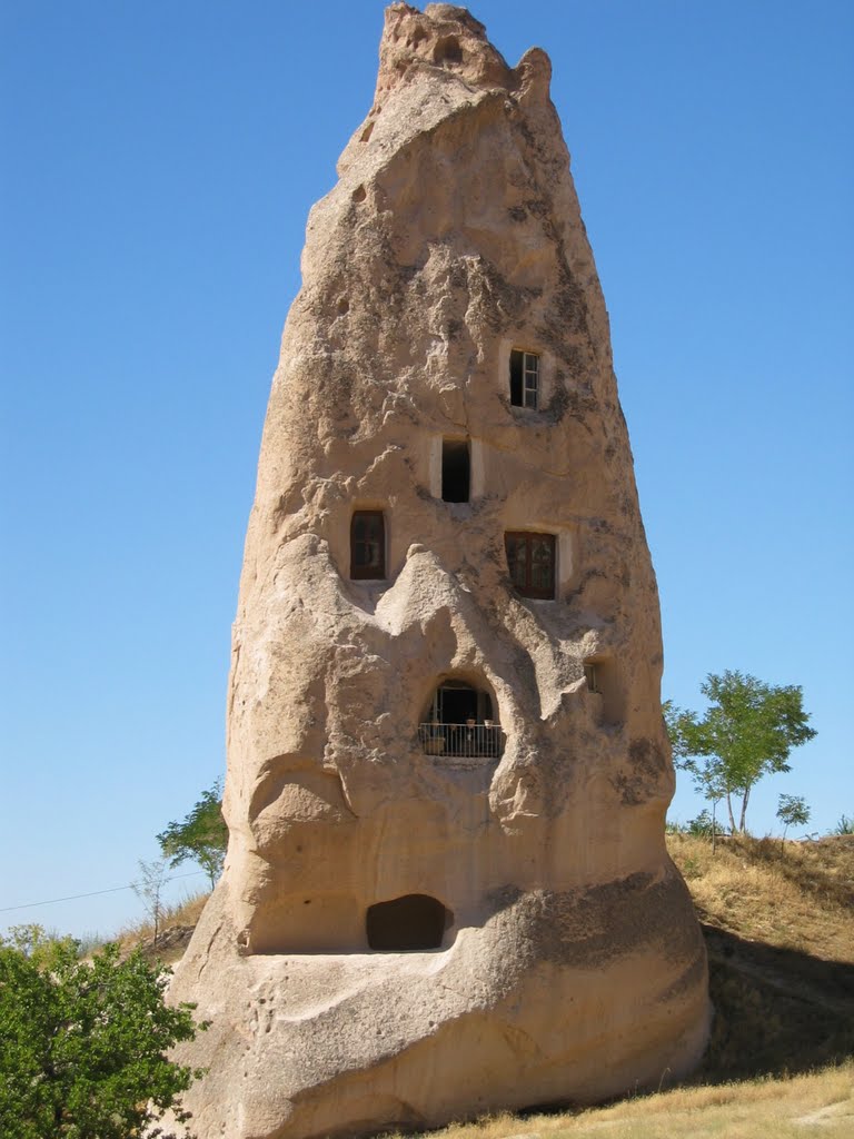 Türkey - Kappadokien - Nevşehir - Göreme - 2004 by Walter Hupfer