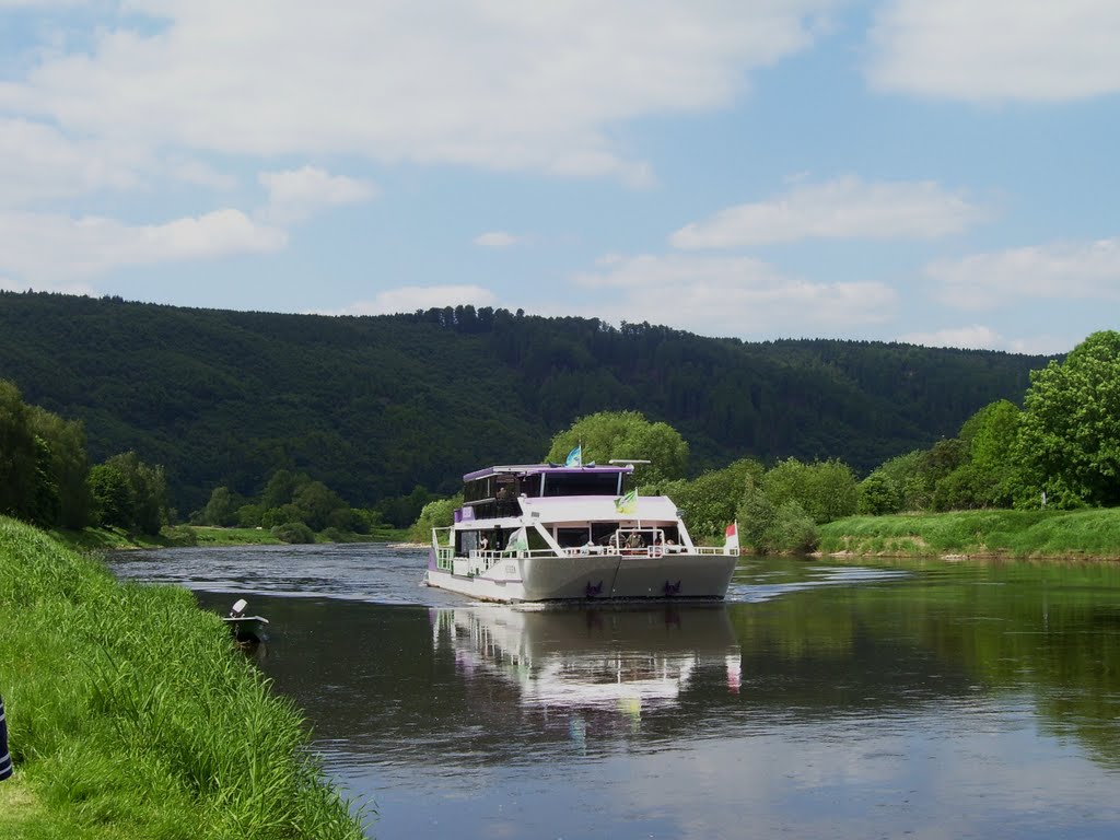 Auf der weser,Gieselwerder.21-05-2008. by johan