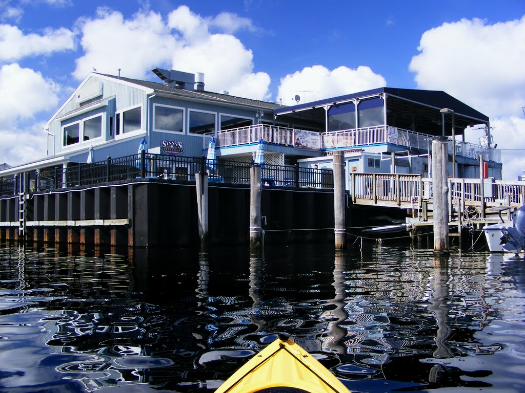 Sissys Restaurant - Atlantic Higlands Marina - Sandy Hook Bay - Atlantic Highlands, NJ - 9.19.2011 by John Moura