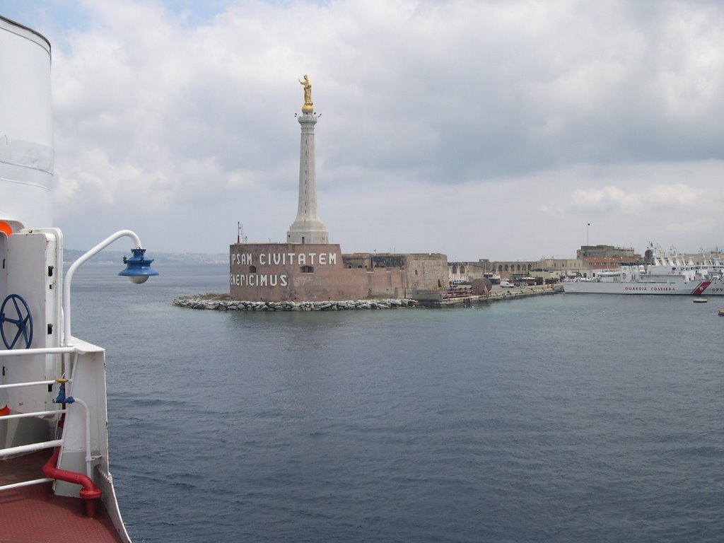 MESSINA Ingresso Porto by anverd