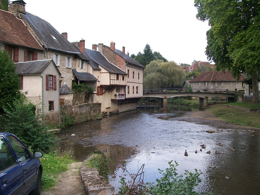 Ségur le château by gergovie