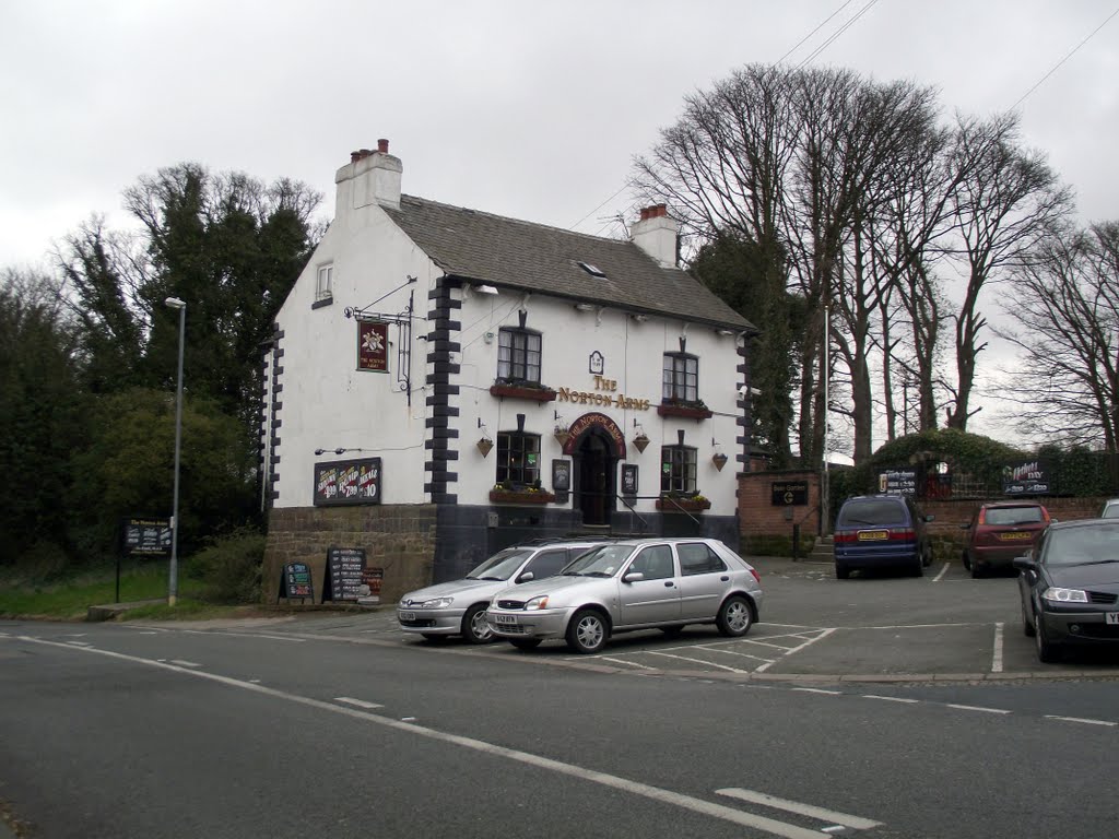 Norton Arms public House Runcorn by Joe Blundell