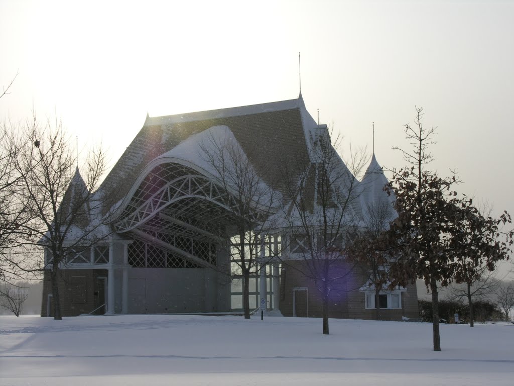 Lake Harriet Bandshell, January 2011 by radio.sputnik