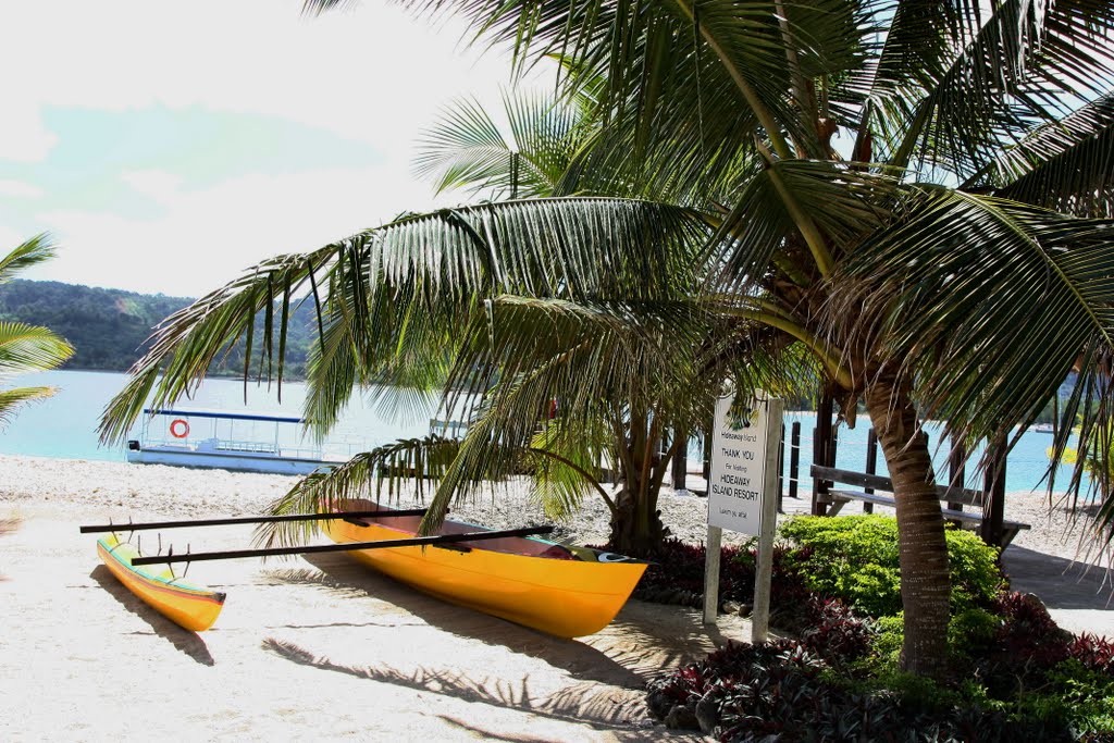 Vanuatu - Hideaway Island by Derek Graham