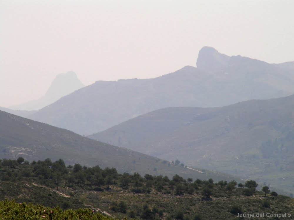 Xortà i Bèrnia des de la serra Almudaina by Jaume del Campello