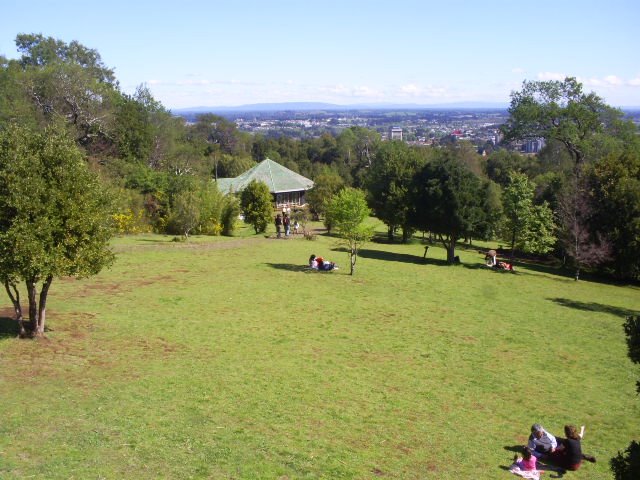 Cerro Ñielol, Temuco. Vista desde el primer mirador by Juan Patricio Gonzal…