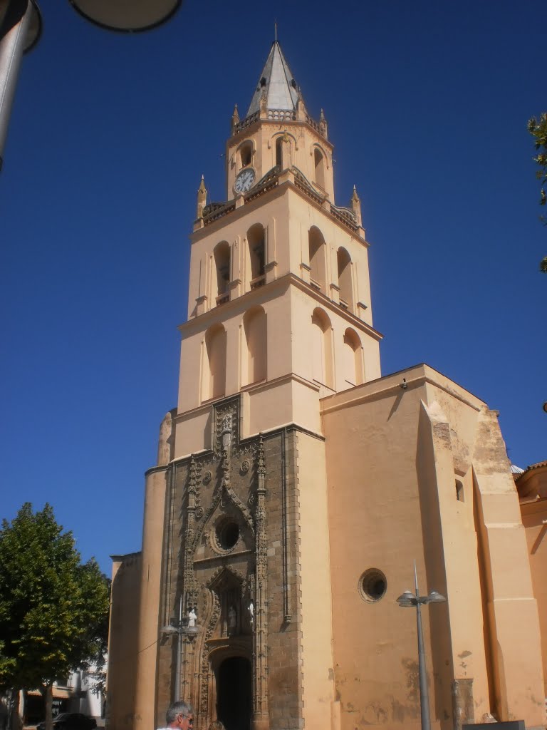 Iglesia Parroquial Nuestra Señora del Valle (Villafranca de los Barros) by Pedro Maya Álvarez