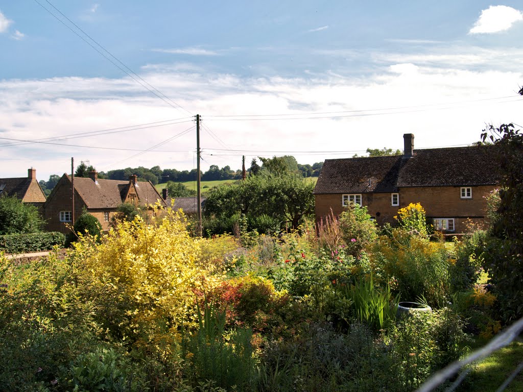 Wigginton largely escaped the 'infilling' of later housing that mars many villages. by andrewsbrown