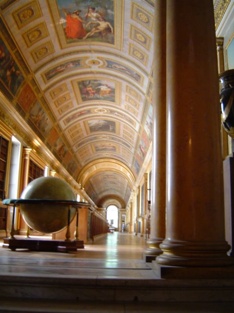 Intérieur du chateaux de Fontainebleau by Ana e Axel