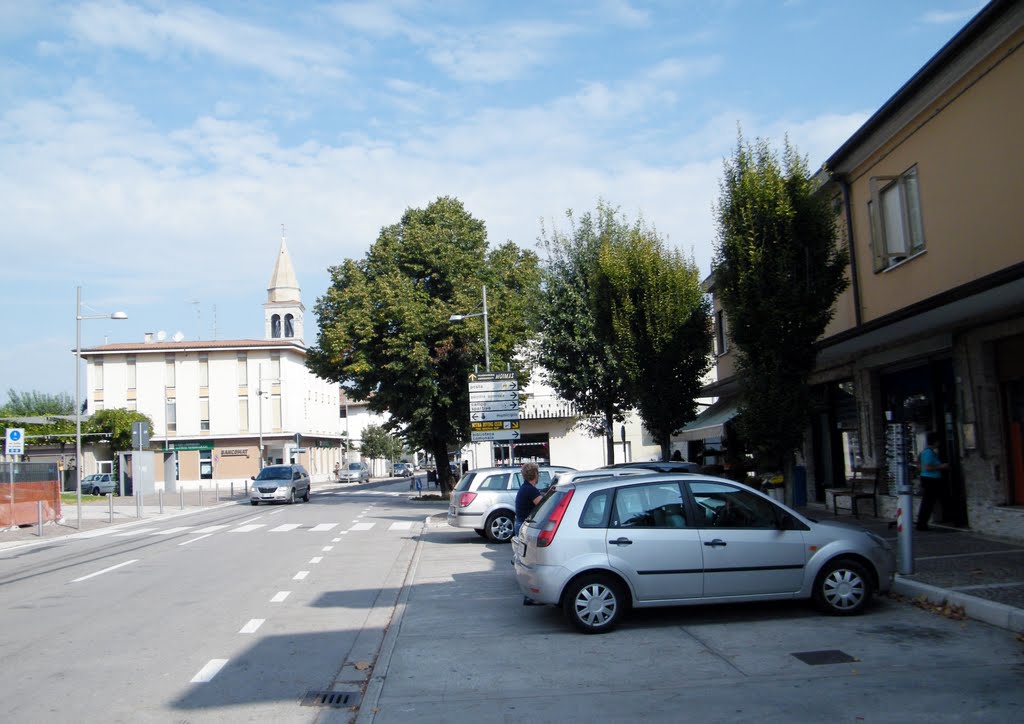 Pieris di San Canzian d'Isonzo (GO) Via Roma by MaurizioTex