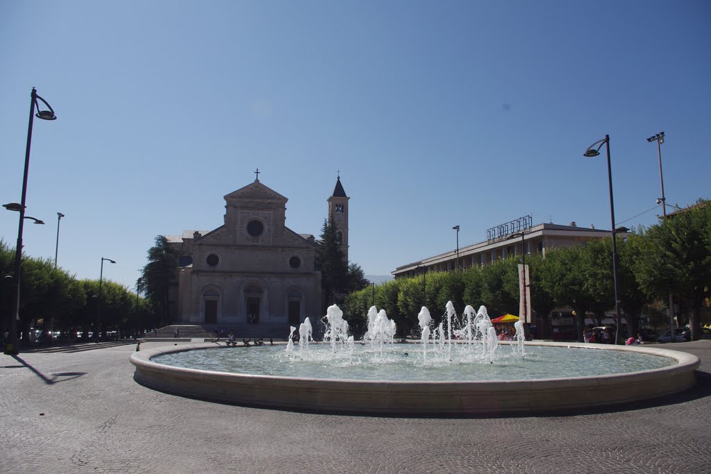 Fontana in Piazza Risorgimento e Cattedrale by Arcobalenonapoli