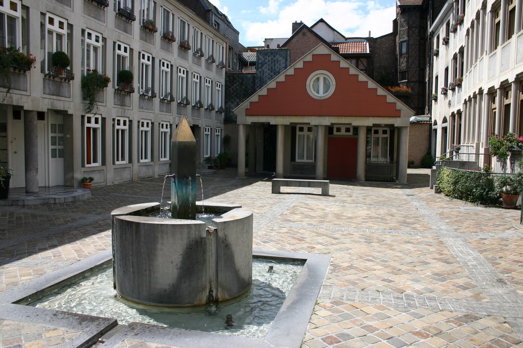 Cour Saint-Antoine by aix