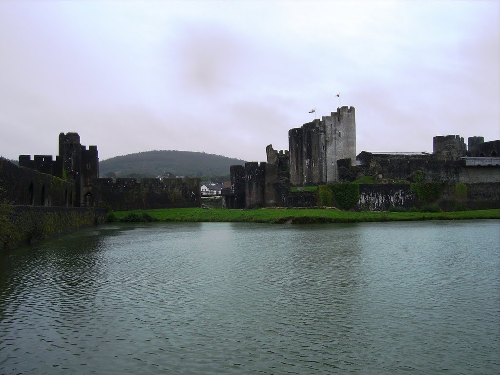 Caerphilly Castle by dinace1