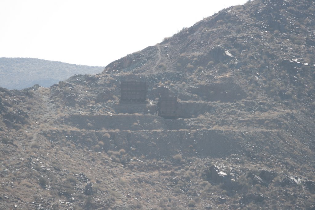 Silver Mine in Joshua Tree NP by hnuecke