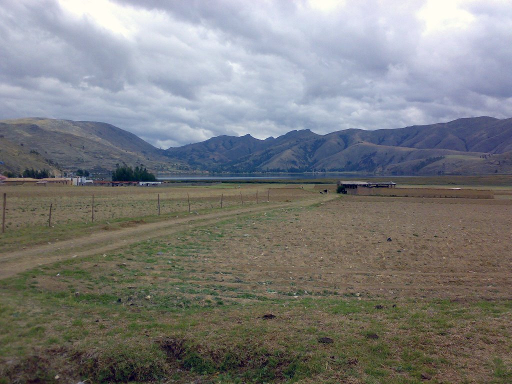 Laguna de Paca e Indio Dormido by Edsinho