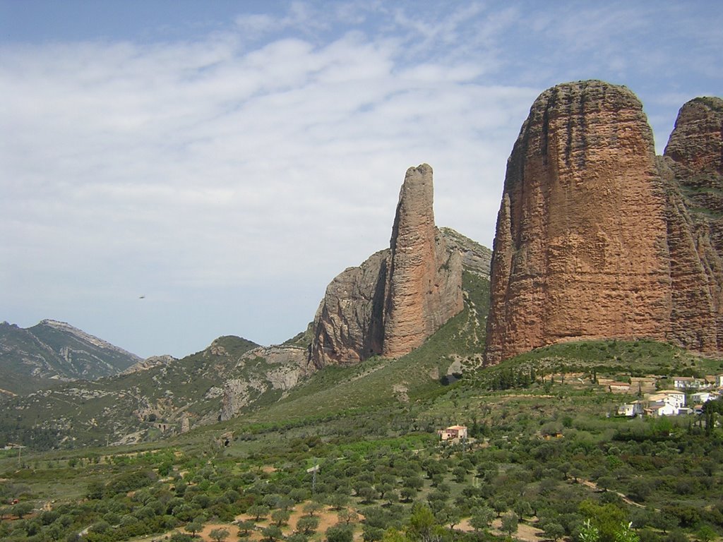 Mallos de Riglos by Roberto Abizanda San…