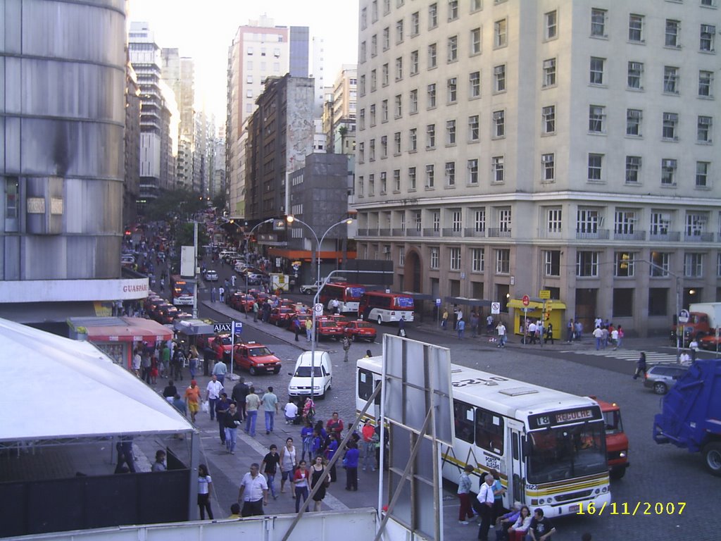 Av.Boges de Medeiros-Centro de Poa. by Marcelo Zeleniakas