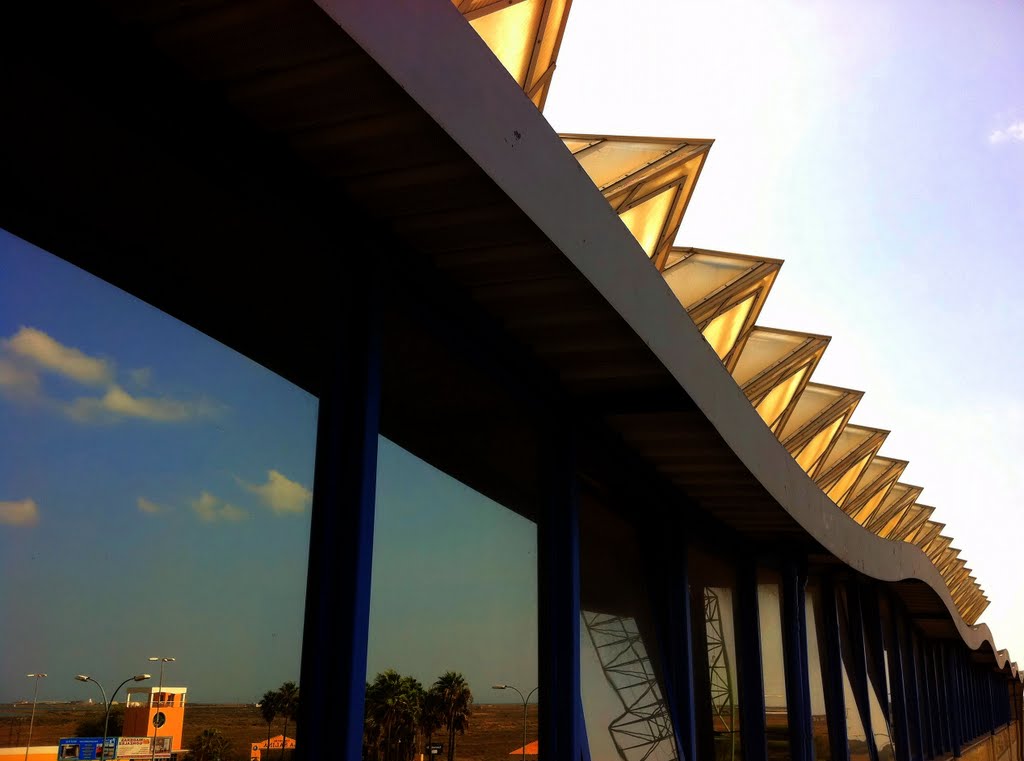 Arquitectura / Estación Bahía Sur - San Fernándo by Javananda