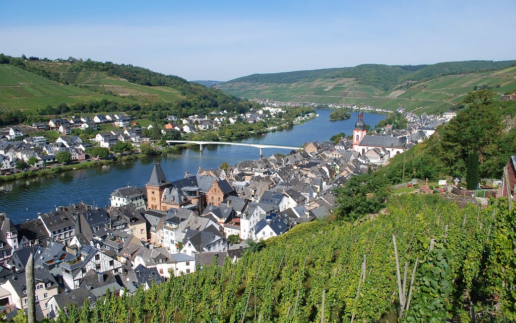 Zell am Mosel by Hans J.S.C. Jongstra