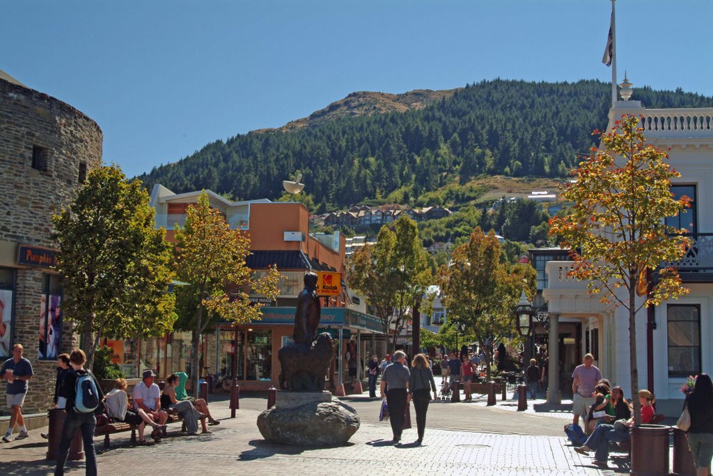 Looking up The Mall, Queenstown, New Zealand by maharg