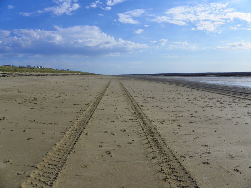 Chemin de sable by Jean THIERS