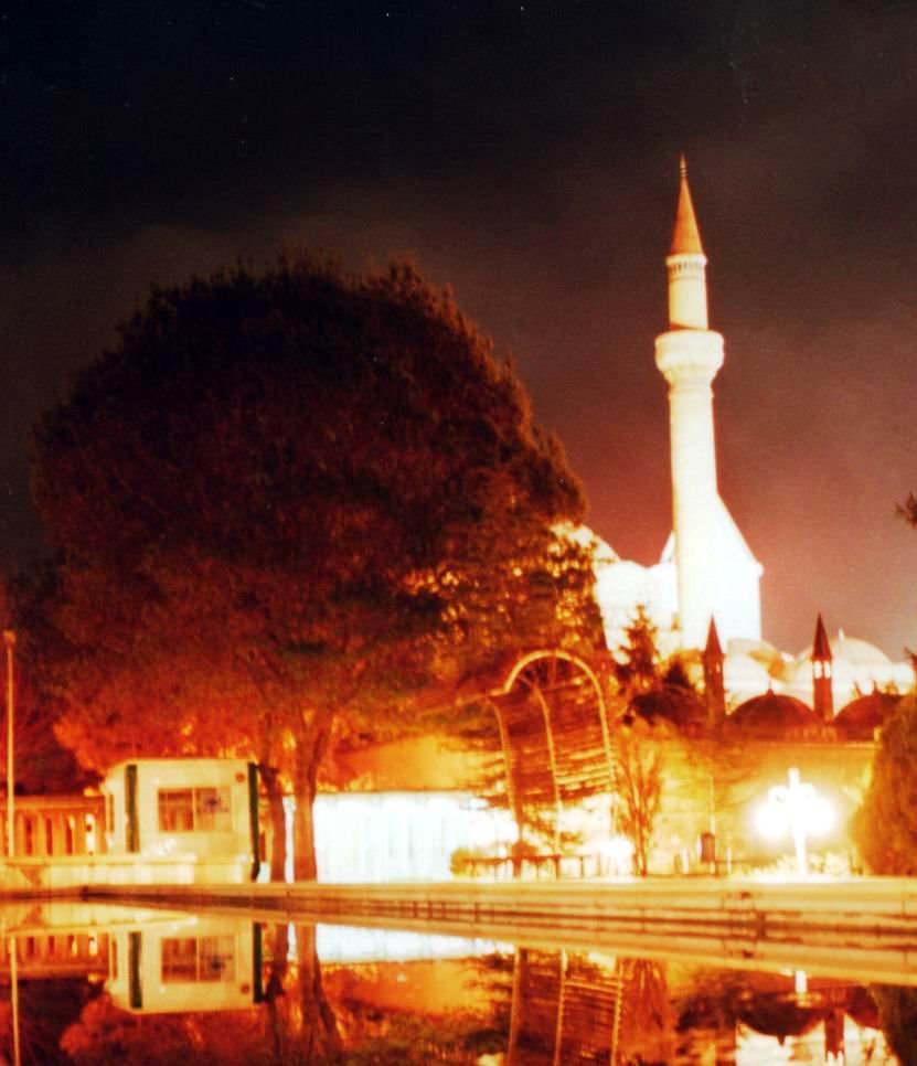 Mevlana camii gece by Abdurrahim Baltaci