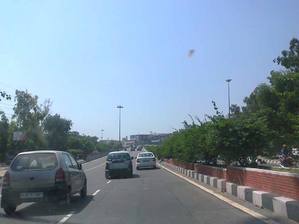 Raja Garden Flyover, New Delhi by suchitaxaxa